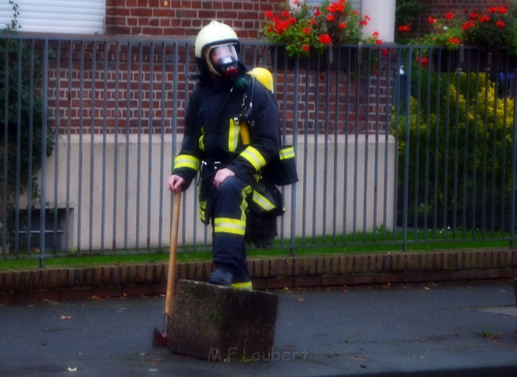 Kellerbrand Koeln Hoehenberg Hoehenbergerstr P187.JPG - Miklos Laubert